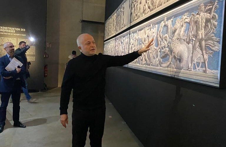 Gasometer Pforzheim, Pergamon von Yadegar Asisi